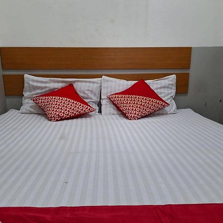 Oyo 93584 Rukotel South Tangerang Luaran gambar