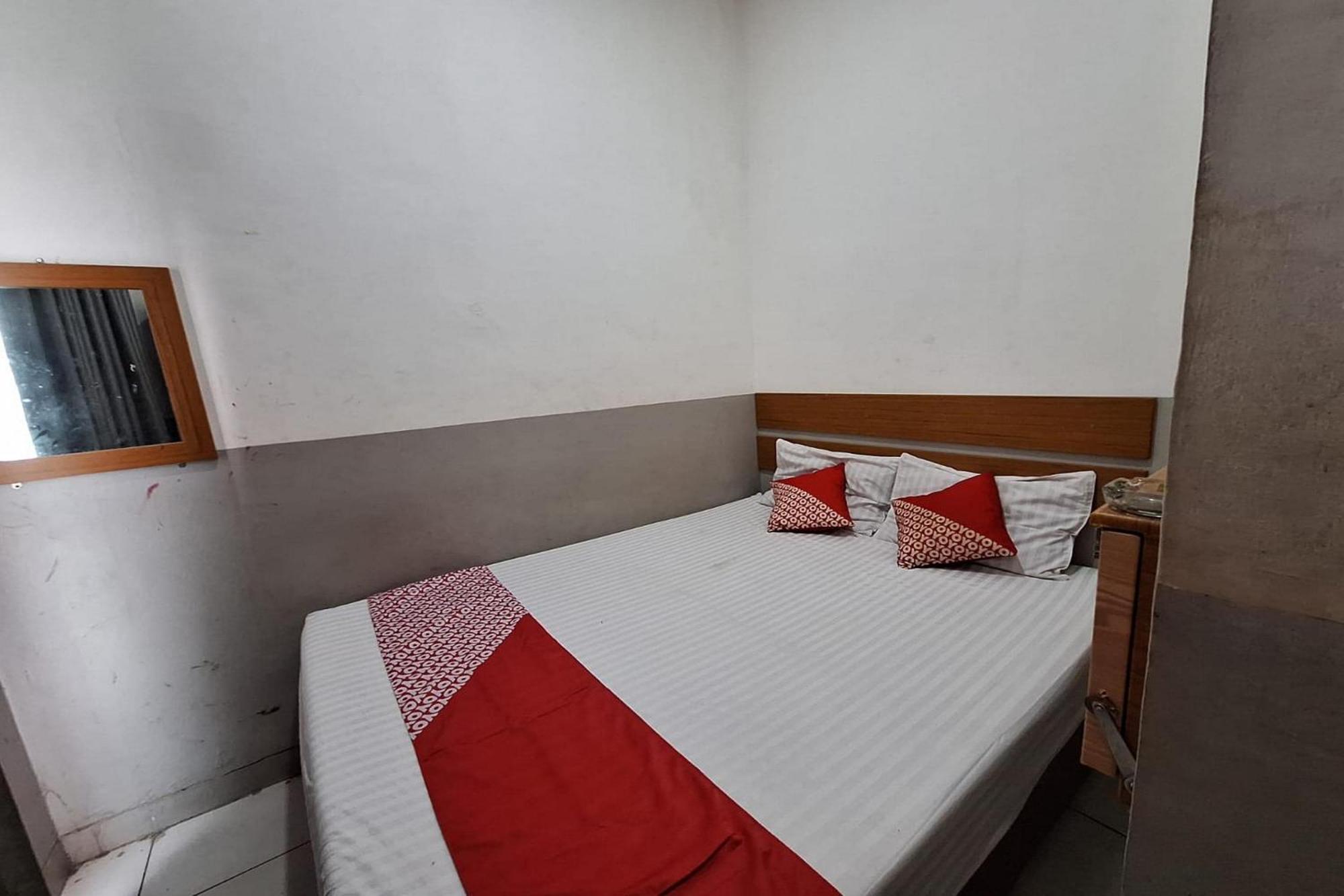 Oyo 93584 Rukotel South Tangerang Luaran gambar
