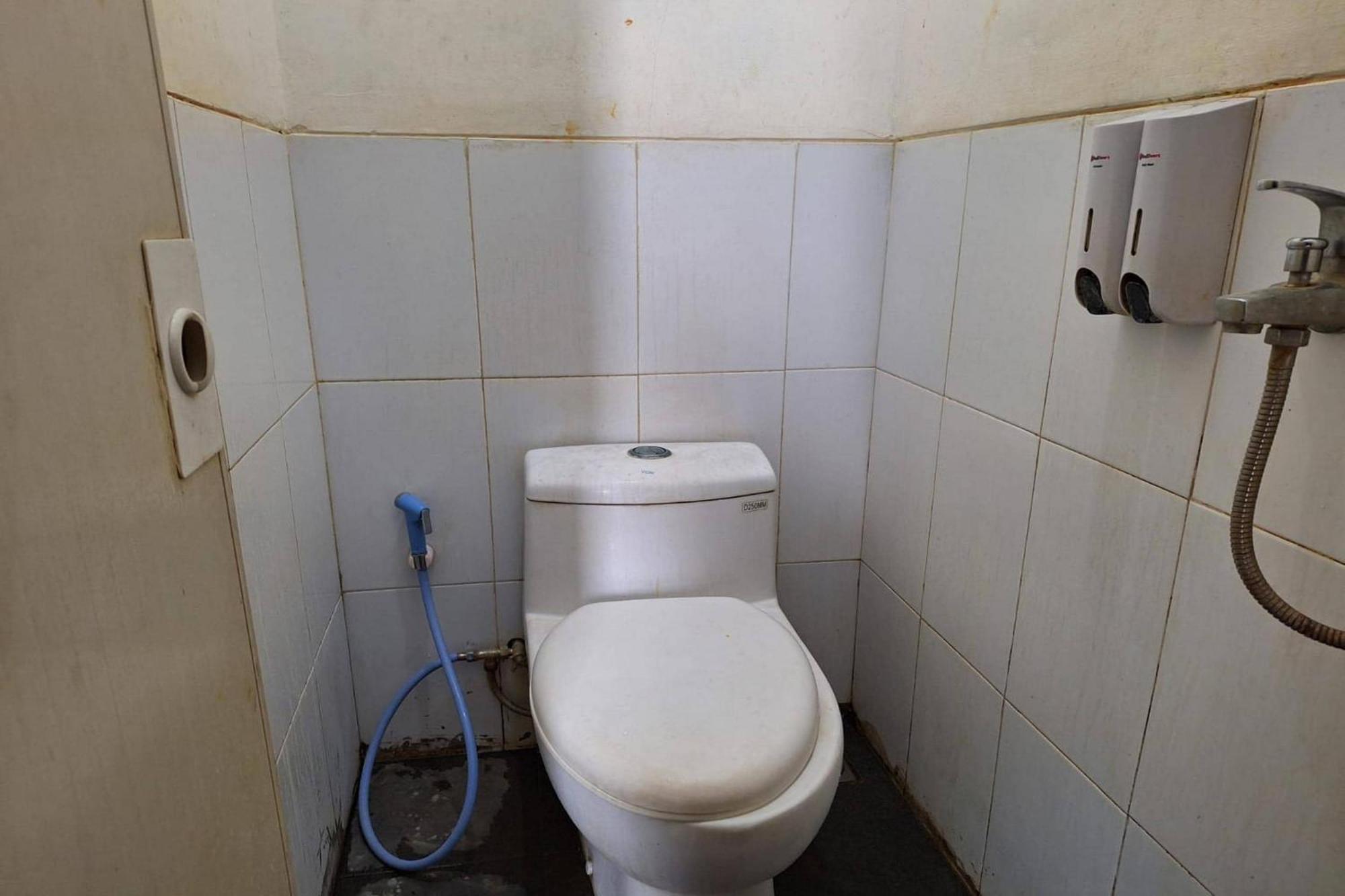 Oyo 93584 Rukotel South Tangerang Luaran gambar