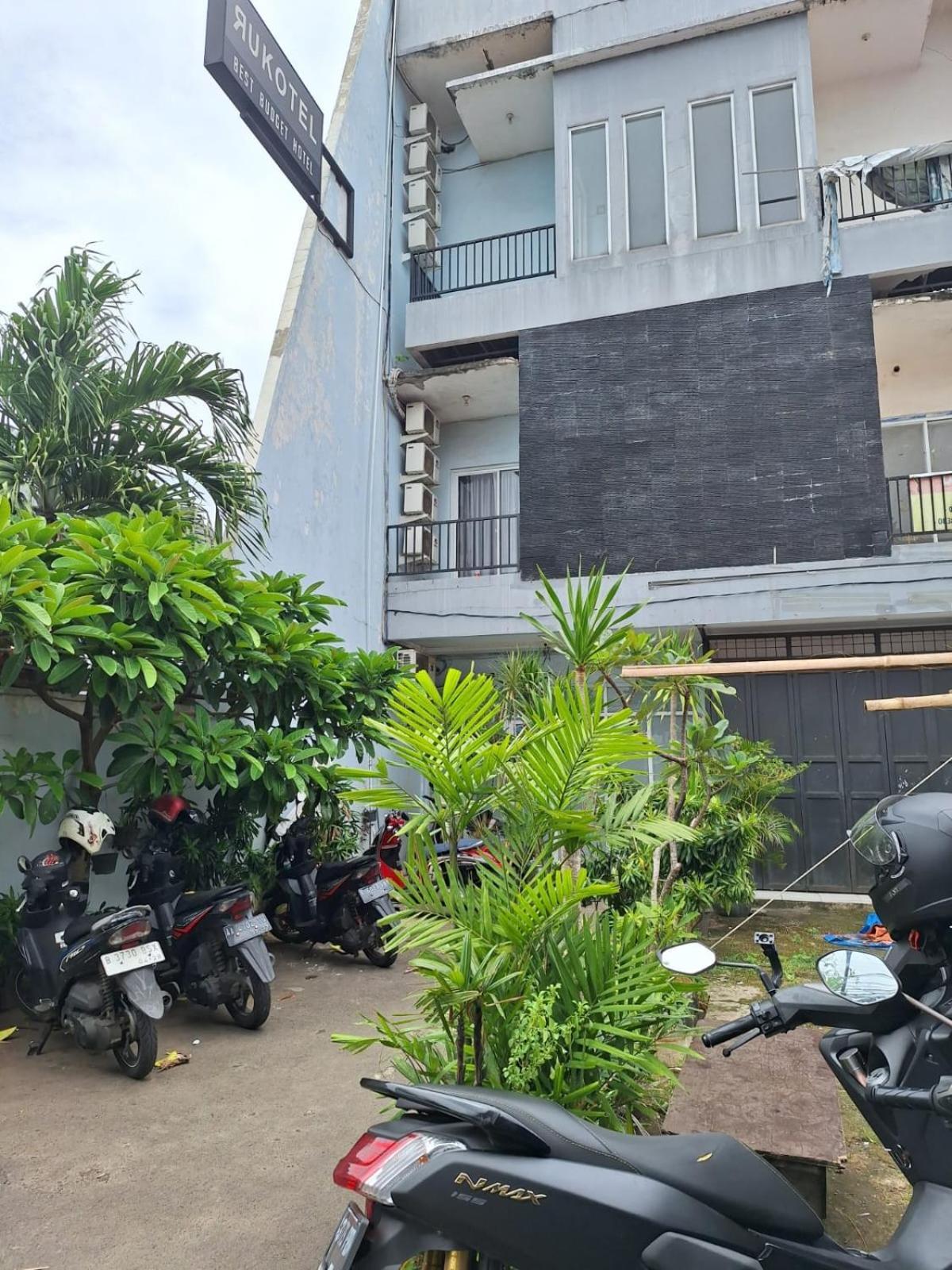 Oyo 93584 Rukotel South Tangerang Luaran gambar