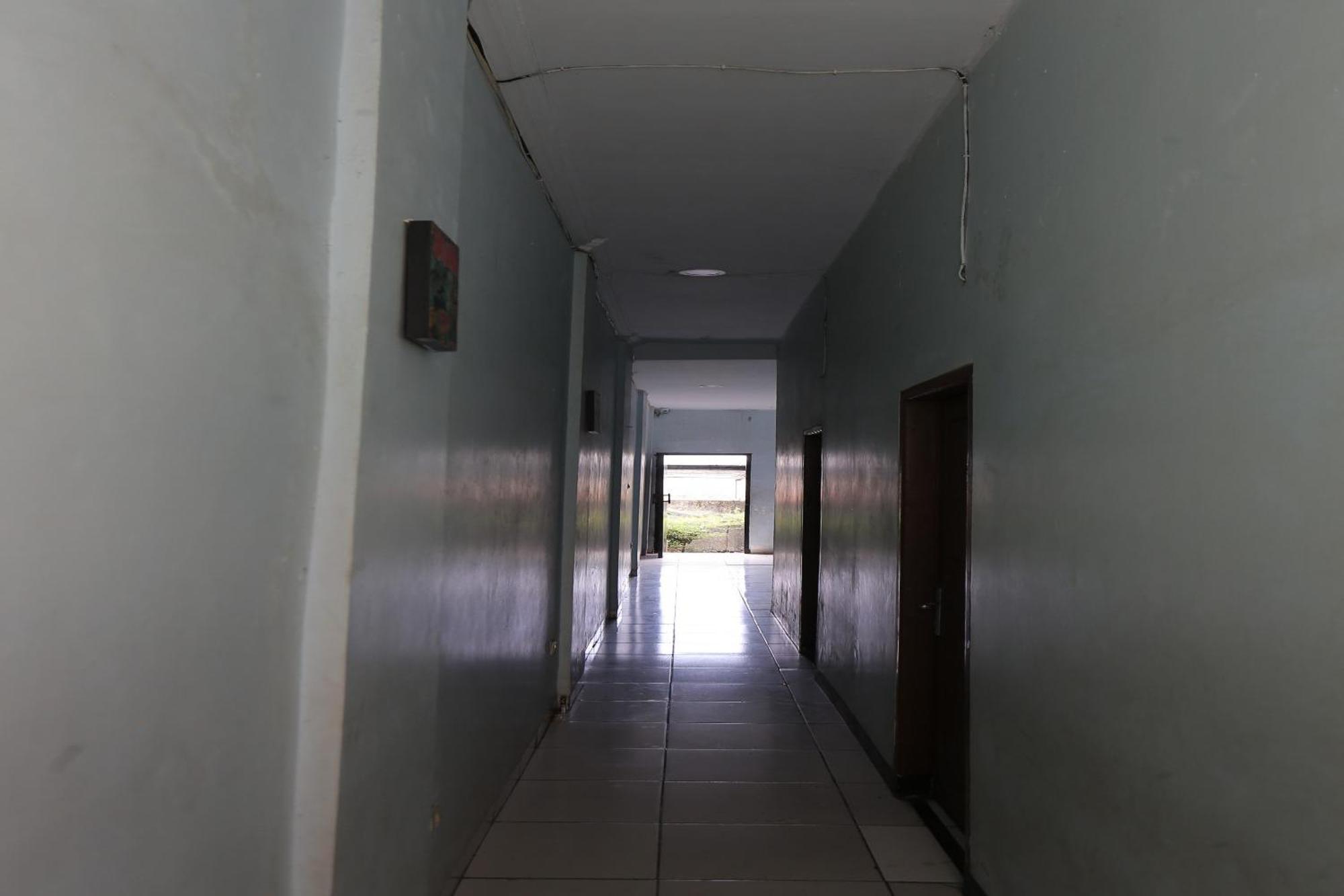 Oyo 93584 Rukotel South Tangerang Luaran gambar